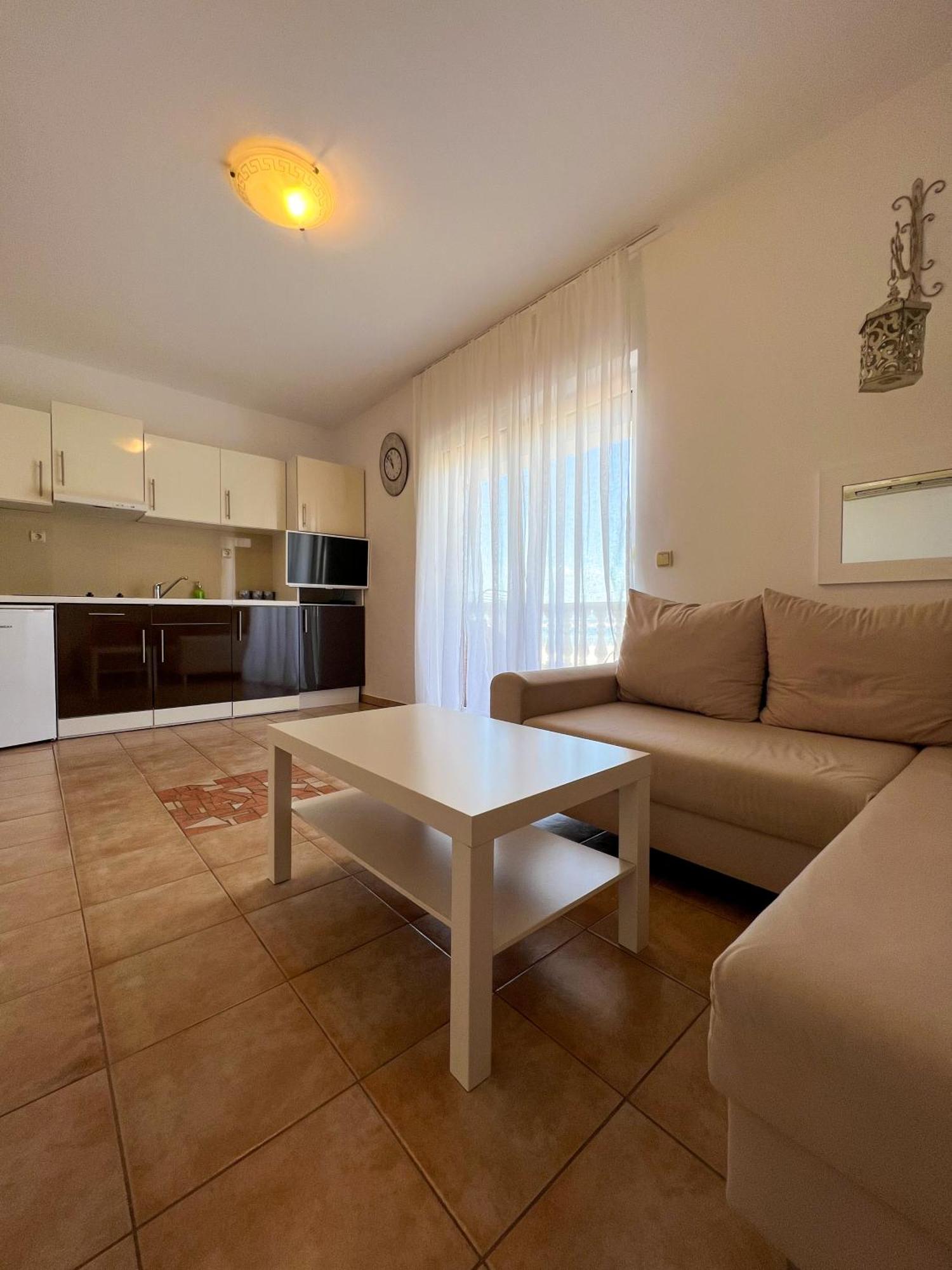 Apartments Villa Klaudia - Adults Only Crikvenica Exterior foto